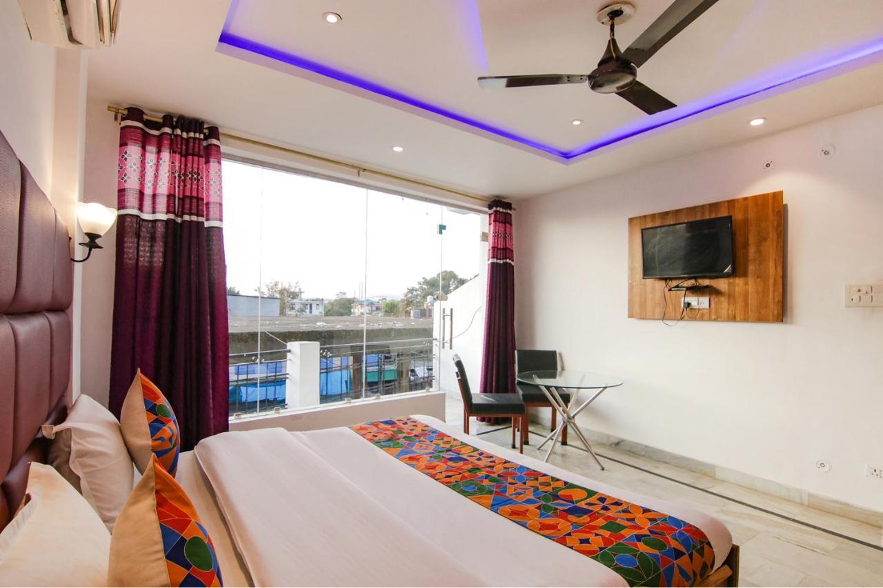 Fabhotel Grover Kangra Extérieur photo